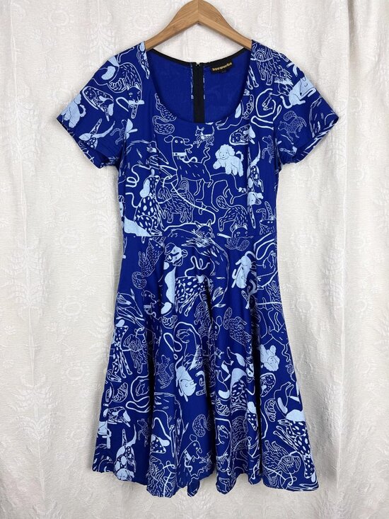 Nooworks Dresses & Skirts - Nooworks Loretta Dress in Blue Dog Print fit & flare stretch cotton whimsy Large